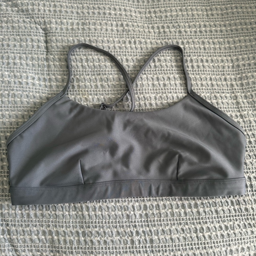 Alo sports bra